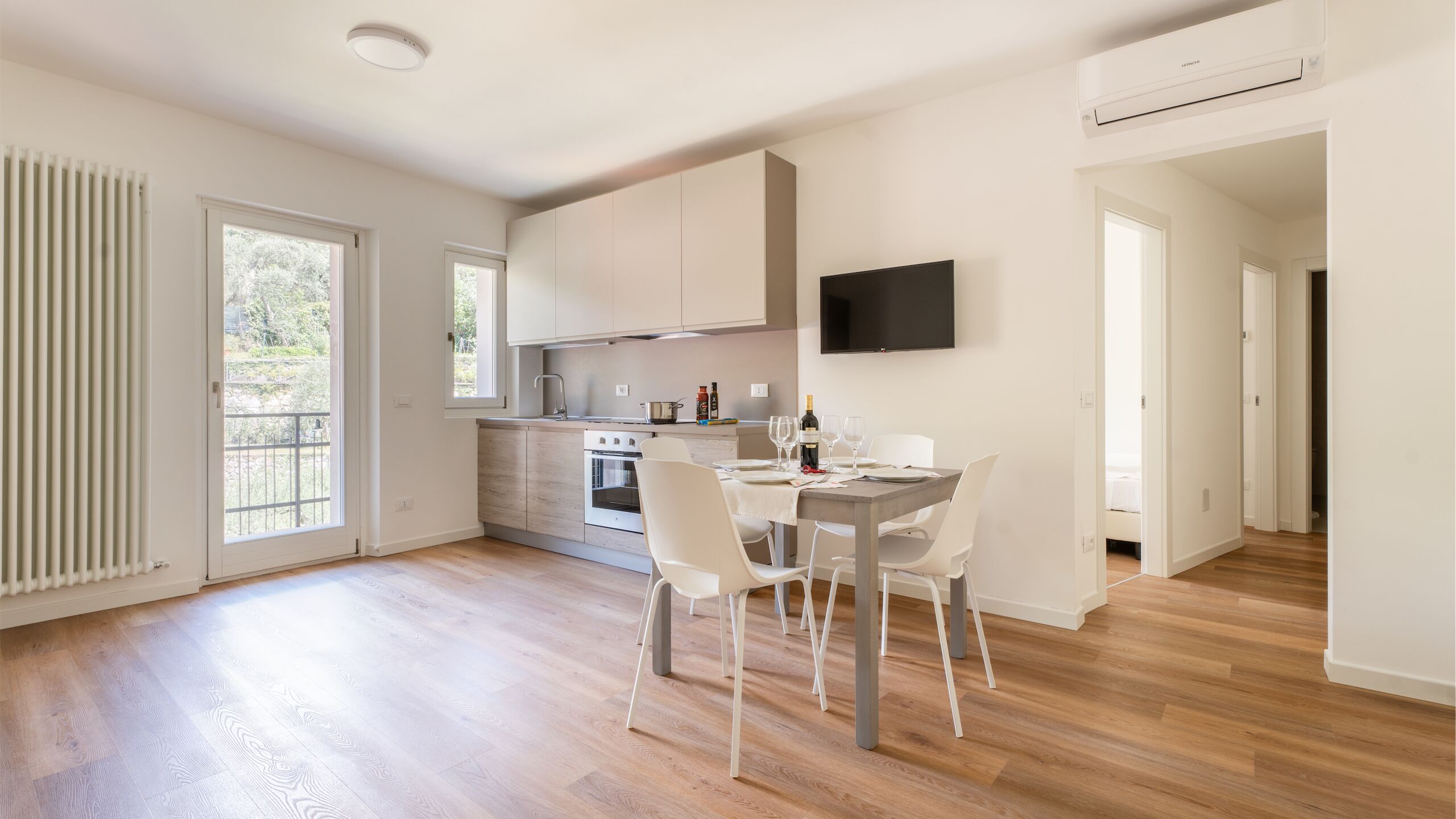 HOLIDAY APARTMENTS TORBOLE-RIVA DEL GARDA (TN) Oleeva Garda Living | Appartamento vista olivi